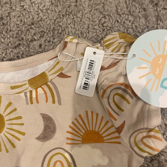 NWT Desert Sunrise Puff Sleeve Tee - Picture 3 of 4